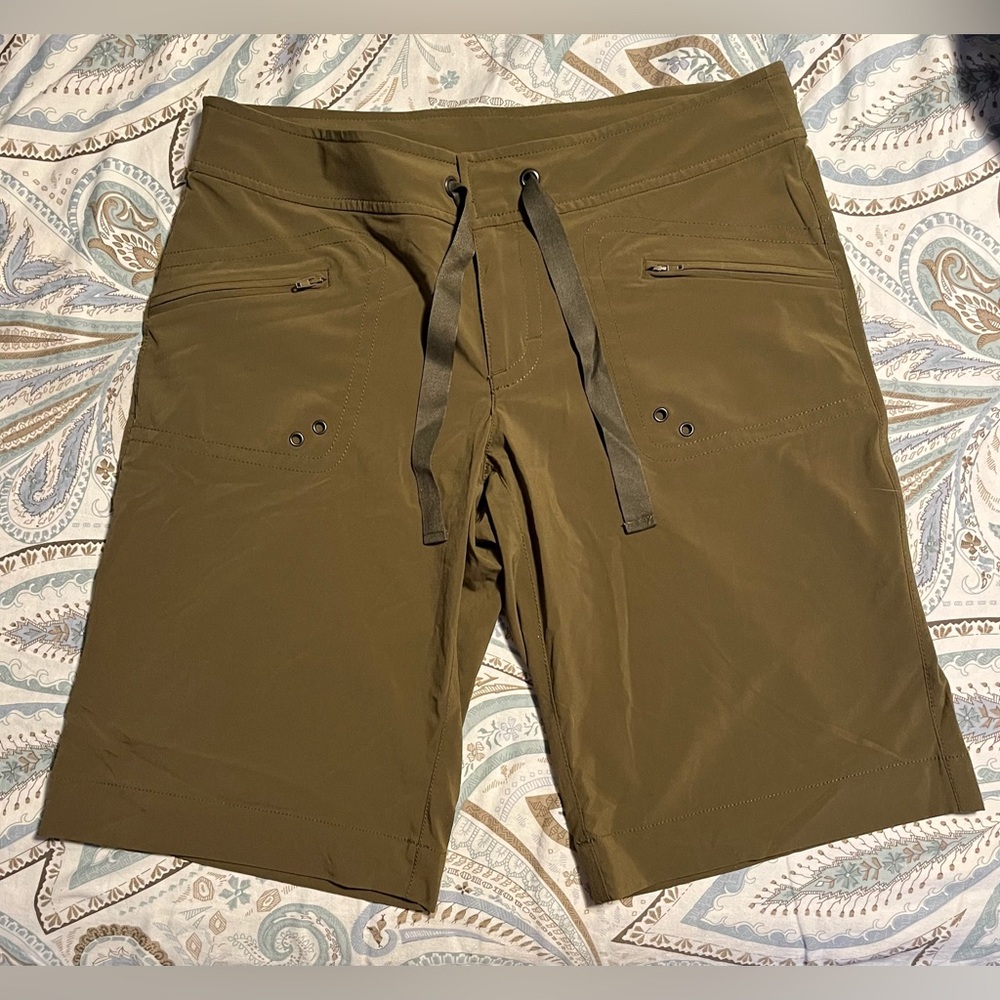 Athleta shorts NWOT